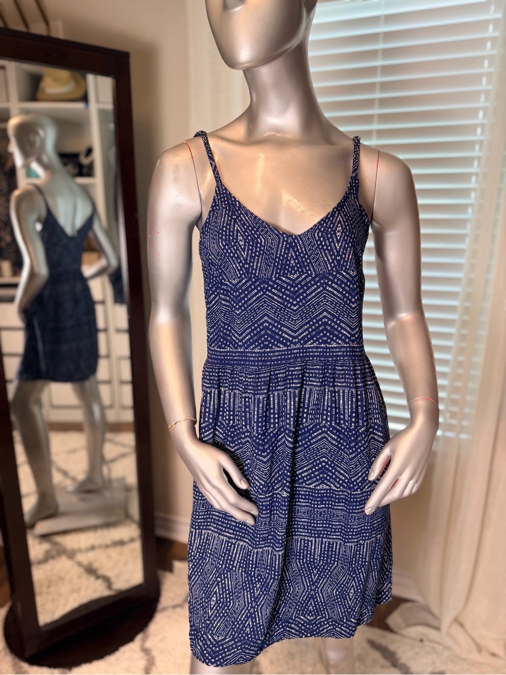 RVCA Nolan Mini Dress Medium Navy White Geometric Print V-Neck Spaghetti Strap